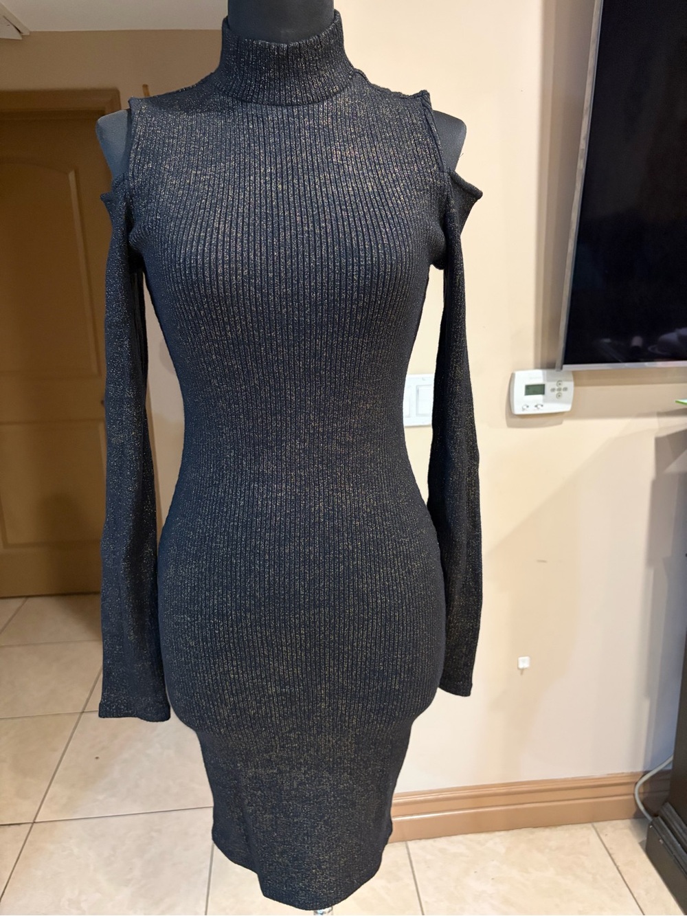 Gianni Bini Metallic Charcoal Cold-Shoulder Ribbed Mini Dress
